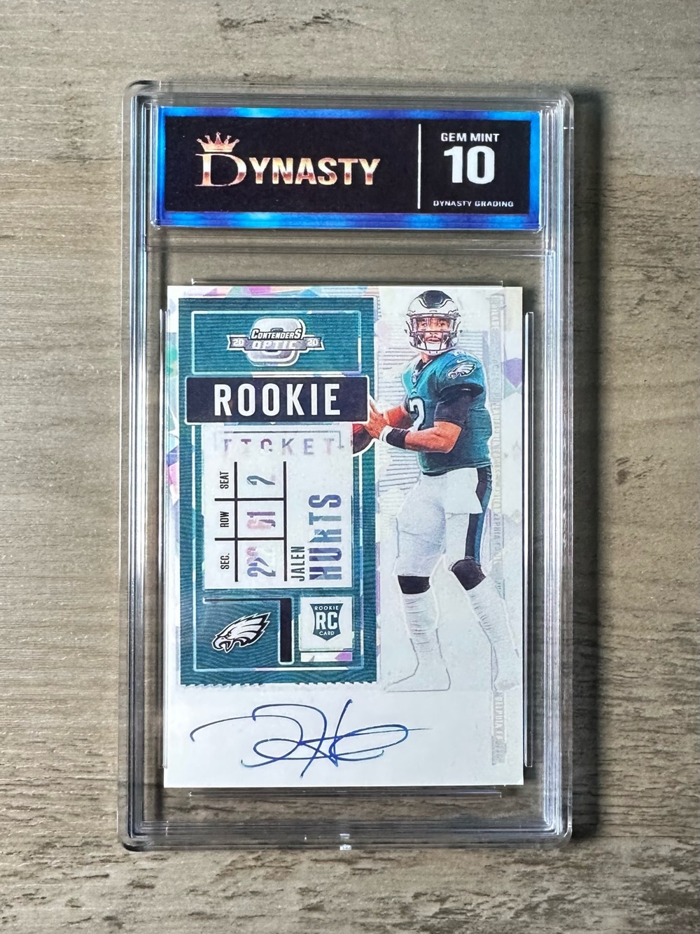 Jalen Hurts Signed Rookie 2020 Panini #122 Gem Mint 10 Novelty Football Card.